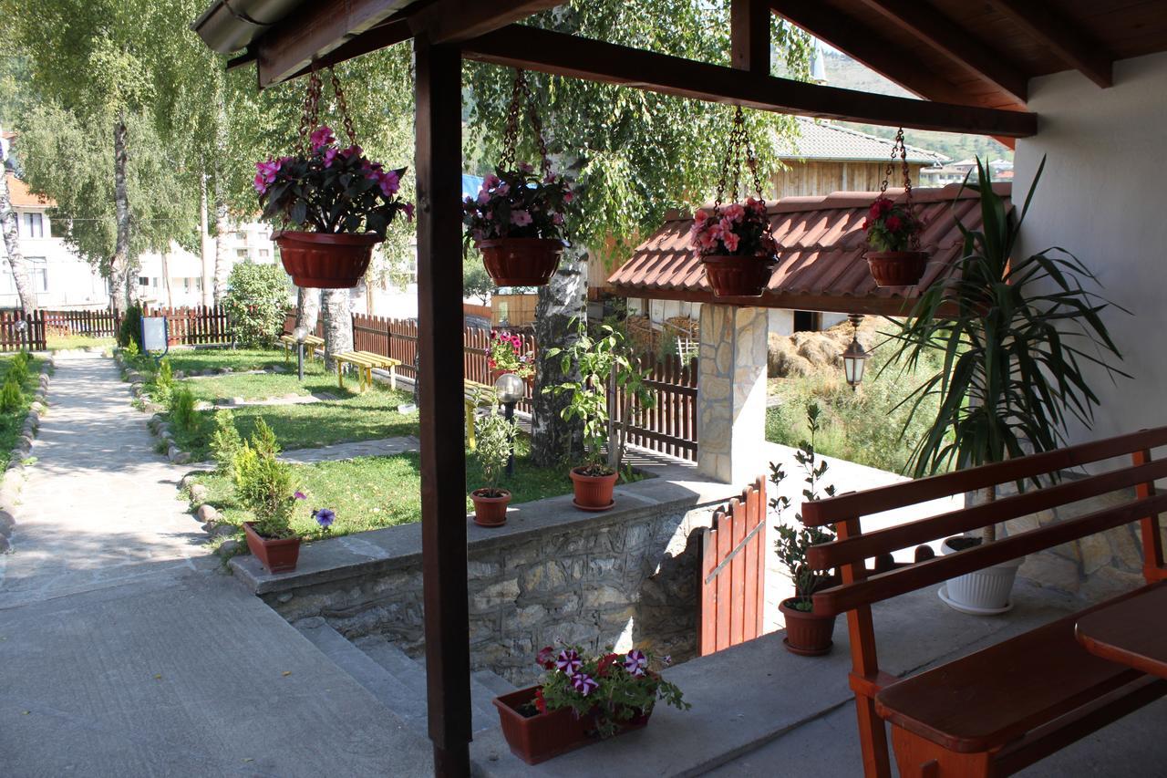 Yagodina Family Hotel Buitenkant foto