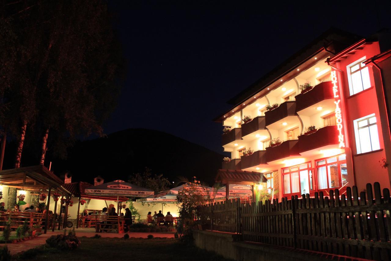 Yagodina Family Hotel Buitenkant foto