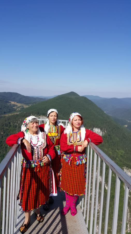 Yagodina Family Hotel Buitenkant foto